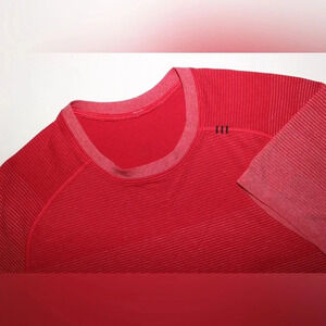 Lululemon Metal Vent Tech Shirt Medium